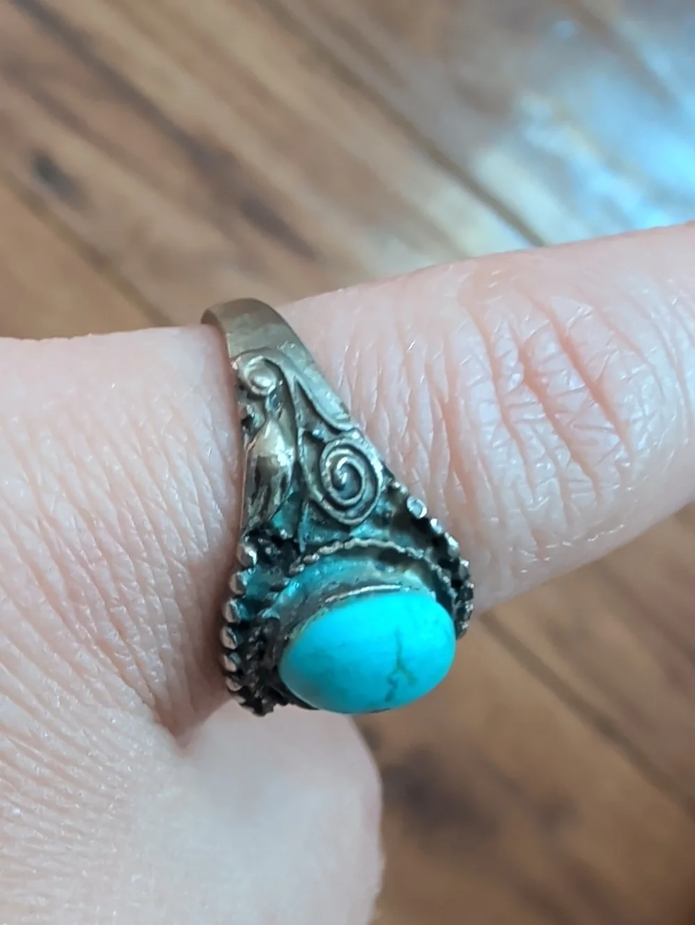 Silver Turquoise Oval Stone Women's Ring